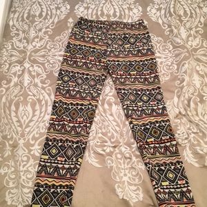 Patterned leggings